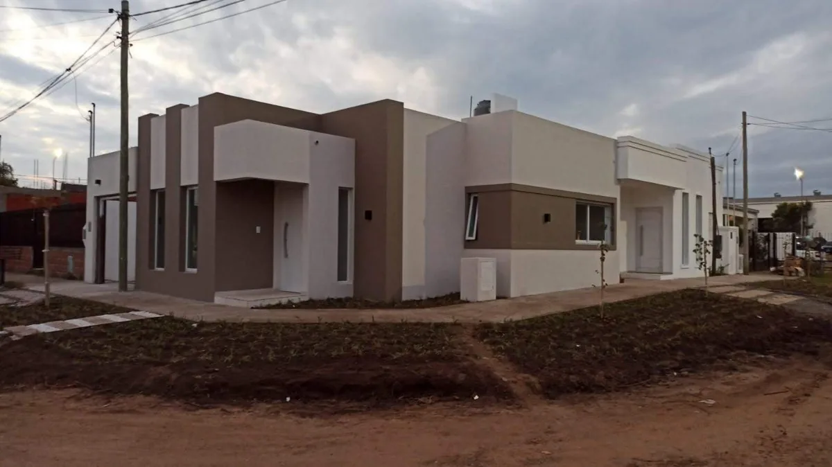 M10 — empresa constructora Chajarí — Pezzelatto Construcciones