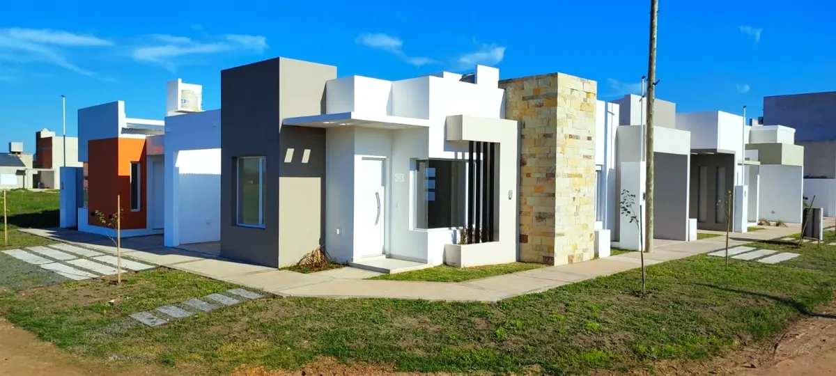 M12 - casas construidas por Pezzelatto en Chajarí