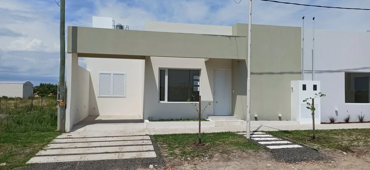 M8 — empresa constructora Chajarí — Pezzelatto Construcciones